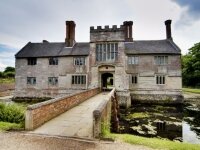 Burn those Christmas calories by getting out and about on a winter walk at National Trust places across Warwickshire.